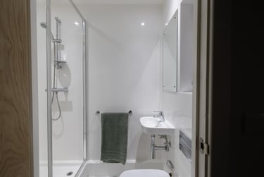 Deluxe Studio, Standard Floors - Image 4