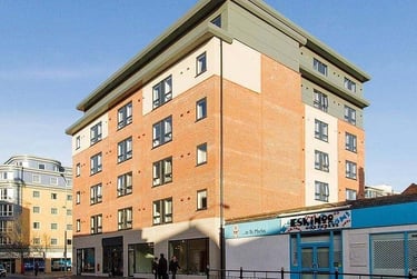 Goddard 2 Bed Apartment - Image 9