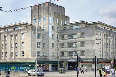 Gold Studio at Central Point, 50 Royal Parade, City Centre, Plymouth, PL11DZ - Image 1