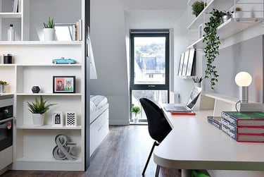 Gainsborough Studio - Image 14