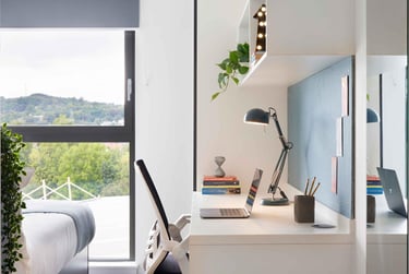 Silver Ensuite - Image 2