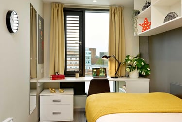 Silver Ensuite - Image 13