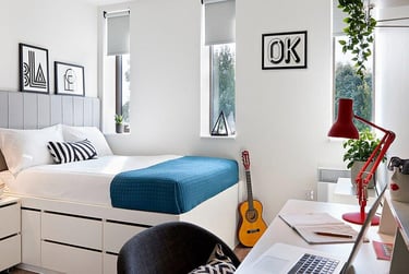 Bannister Studio with AC at Student Castle Oxford, Osney Lane, University Of Oxford, Oxford, OX11TE - Image 2