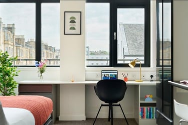 Silver Studio at Clifton and Stewart House, 1 Clifton Place, City Centre, Glasgow, G37LD - Image 2