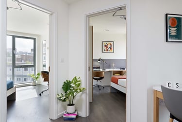 Bronze 2 Bed Apartment - Image 2