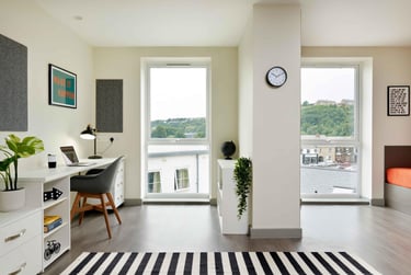 Silver Studio at Saw Mill, King's Mill Lane, City Centre, Huddersfield, HD13AN - Image 2