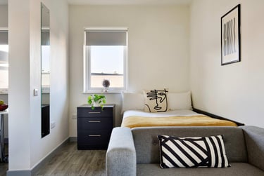 Platinum 1 Bed Apartment - Image 13