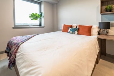 Standard Ensuite at Scotway House, 165 Castlebank Street, Broomhill, Glasgow, G116EU - Image 2