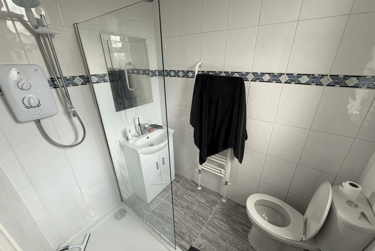 6 bed house, Ridgeway Terrace, Rampart Road, Leeds, LS62HU - Image 11