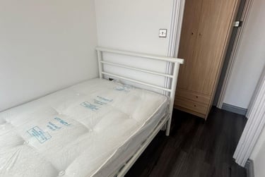 1 bed house, Ashby Road, City Centre, Loughborough, LE113AA - Image 2