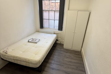 1 bed house, Friar Lane, Highfields, Leicester, LE15RA - Image 2