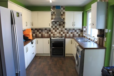 5 bed house, Beeston Road, Dunkirk, Nottingham, NG72JR - Image 1