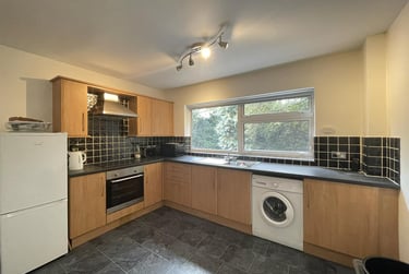2 bed house, Nottingham, Lenton, NG71EE - Image 1