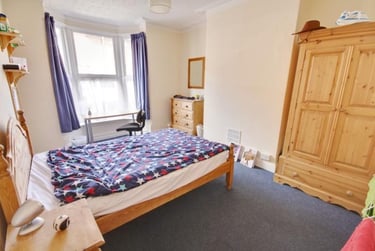 6 bed house, Leopold Street, City Centre, Loughborough, LE115DL - Image 4