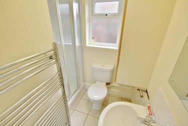 5 bed house, Station Street, City Centre, Loughborough, LE115EF - Image 6