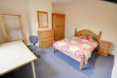 5 bed house, Burleigh Road, City Centre, Loughborough, LE113BA - Image 6