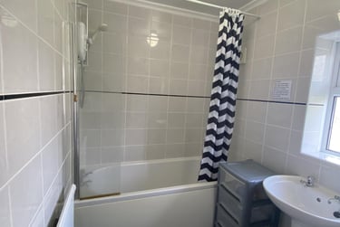 4 bed house, New Ashby Road, City Centre, Loughborough, LE114ET - Image 11