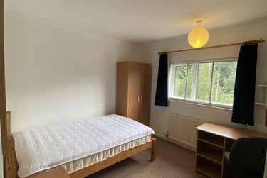 4 bed house, New Ashby Road, City Centre, Loughborough, LE114ET - Image 1