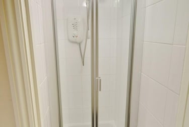 6 bed house, Burleigh Road, City Centre, Loughborough, LE113BA - Image 9