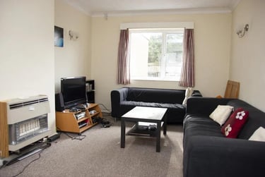 5 bed house, Old Ashby Road, City Centre, Loughborough, LE114PQ - Image 2