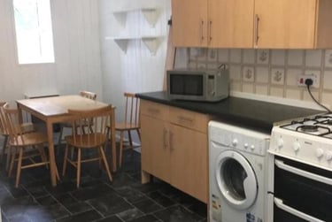 4 bed house, New Ashby Road, City Centre, Loughborough, LE114EX - Image 3