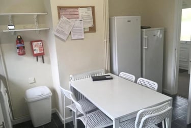 6 bed house, Hermitage Road, City Centre, Loughborough, LE114PF - Image 2