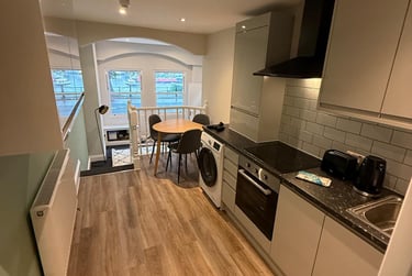 1 bed house, Hotwell Road, Southville, Bristol, BS84UB - Image 6