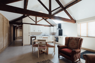 2 bed house, Forest Road, City Centre, Loughborough, LE113NP - Image 1