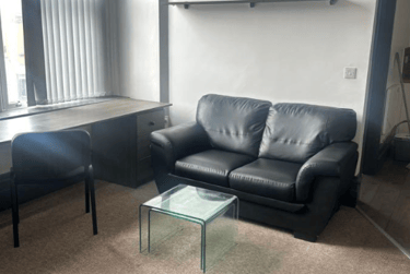 1 bed house, Derby Road, City Centre, Loughborough, LE115AG - Image 2