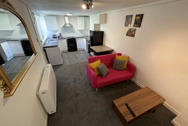 2 bed house, Wards End, City Centre, Loughborough, LE113HA - Image 3