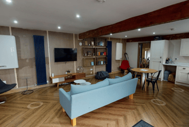 2 bed house, Forest Road, City Centre, Loughborough, LE113NP - Image 1