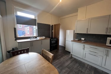 2 bed house, Grove Terrace, Langley Moor, Durham, DH78JT - Image 3