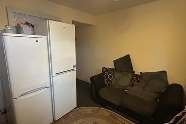 4 bed house, Gladstone Street, City Centre, Loughborough, LE111NP - Image 2