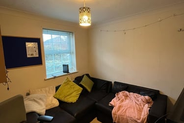 4 bed house, Kingfisher Way, City Centre, Loughborough, LE113NF - Image 2