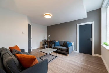 6 bed house, King John Terrace, Heaton, Newcastle, NE65XY - Image 1