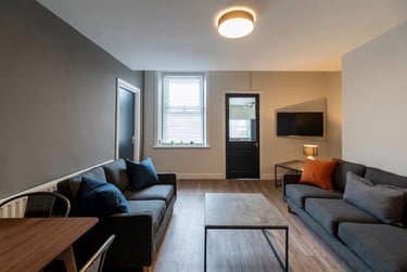 6 bed house, King John Terrace, Heaton, Newcastle, NE65XY - Image 2