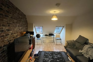 1 bed house, Market Street, City Centre, Loughborough, LE113ER - Image 4