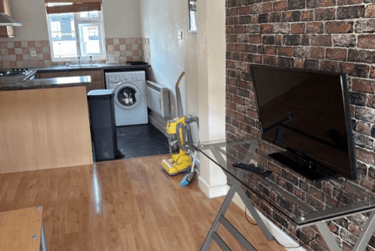 1 bed house, Market Street, City Centre, Loughborough, LE113ER - Image 3