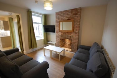 6 bed house, Bute Avenue, Lenton, Nottingham, NG71QB - Image 2