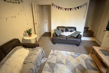 3 bed house, Arthur Street, City Centre, Loughborough, LE113AY - Image 2