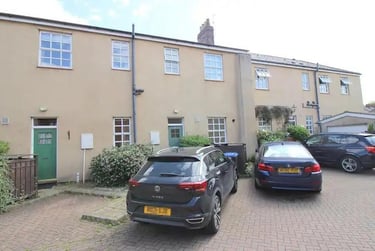 2 bed house, St Margarets Mews, City Centre, Durham, DH14DP - Image 2