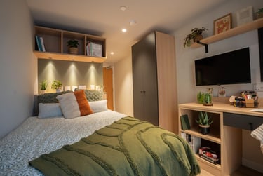 Classic Ensuite, Lower Tower - Image 6