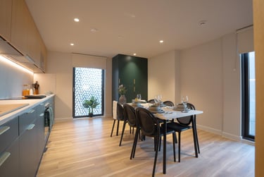 Classic Ensuite, Lower Tower - Image 4