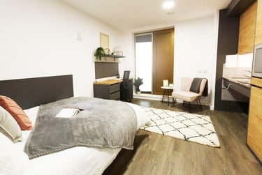 Luxury Studio at The Valentine, 27-37 Perth Road, Gants Hill, London, IG26BX - Image 1