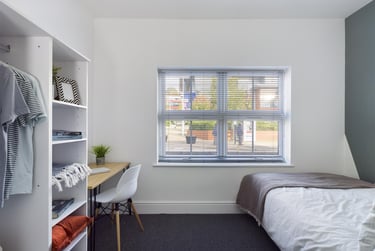 6 bed house, Monks Road, City Centre, Lincoln, LN25HN - Image 2