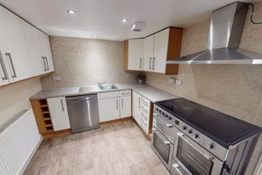 7 bed house, Burns Street, Radford, Nottingham, NG74DT - Image 11