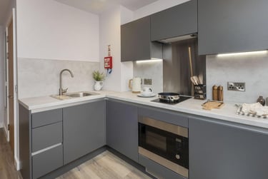 Standard Studio at Headrow Court, Park Cross Street, Hyde Park, Leeds, LS12QJ - Image 3