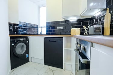 5 bed house, 122 Queens Street, Kelham Island, Sheffield, S12DW - Image 1