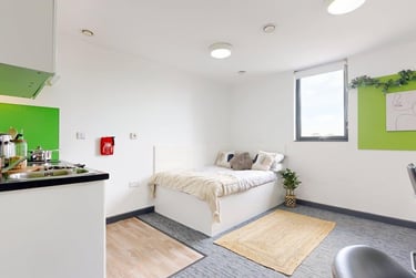 Premium Studio at Glassworks, 36 Vauxhall Road, City Centre, Liverpool, L36DN - Image 4