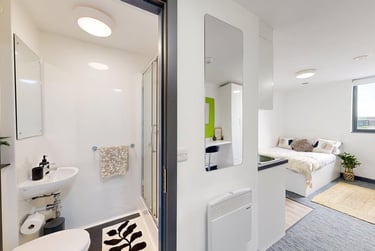 Premium Studio at Glassworks, 36 Vauxhall Road, City Centre, Liverpool, L36DN - Image 7